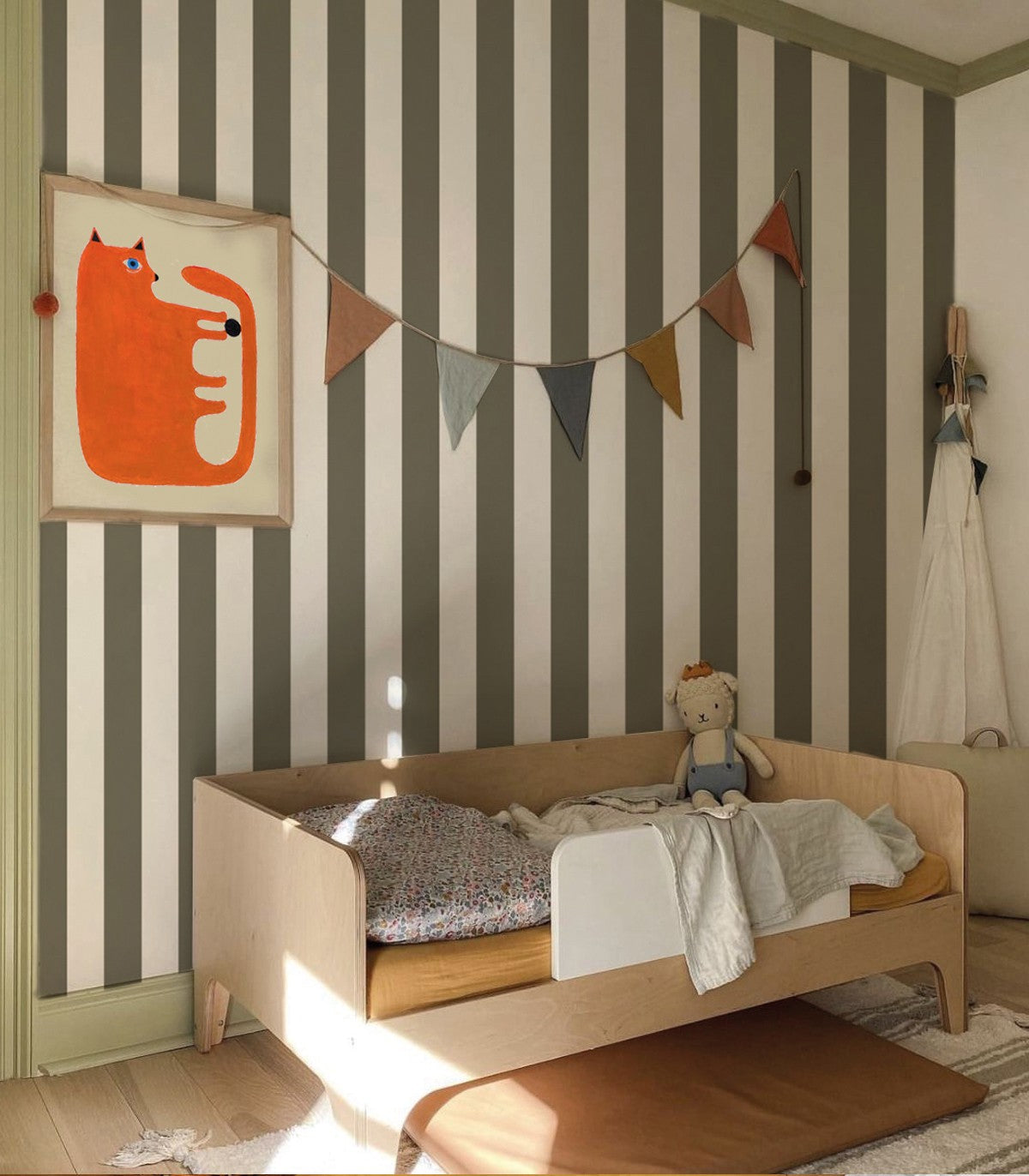 Tapeta dla dziewczynki. Jaką wybrać, aby stworzyć delikatny i ponadczasowy pokój