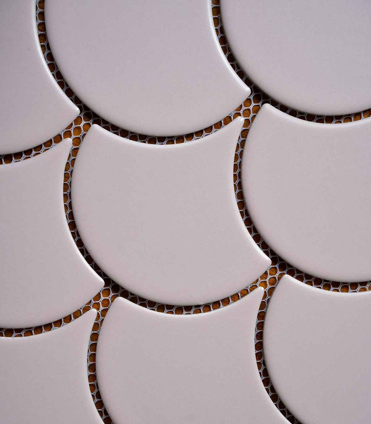 Mozaika fish scale powder pink rose