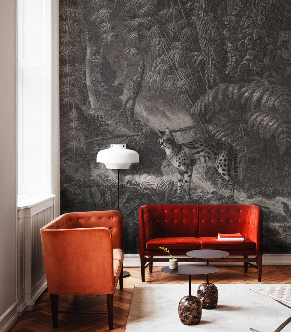 Salon w stylu Hampton. Jaką tapetę wybrać, aby stworzyć jasne i eleganckie wnętrze