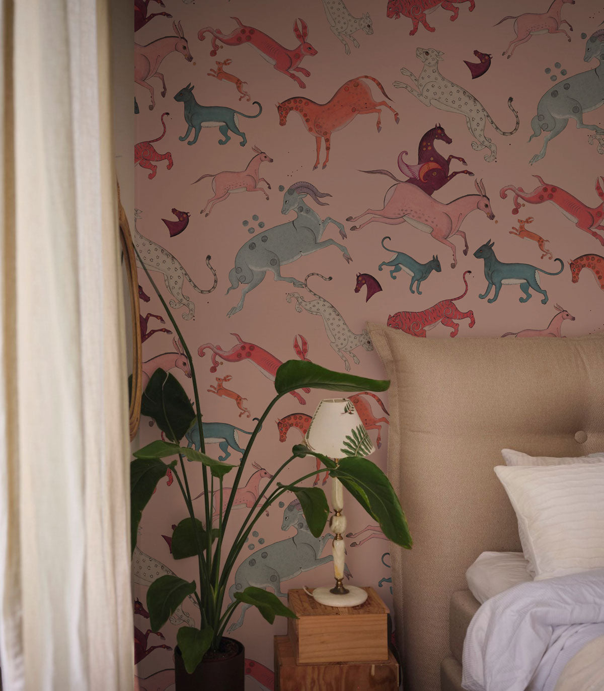 Tapeta Oriental Animals Light Pink