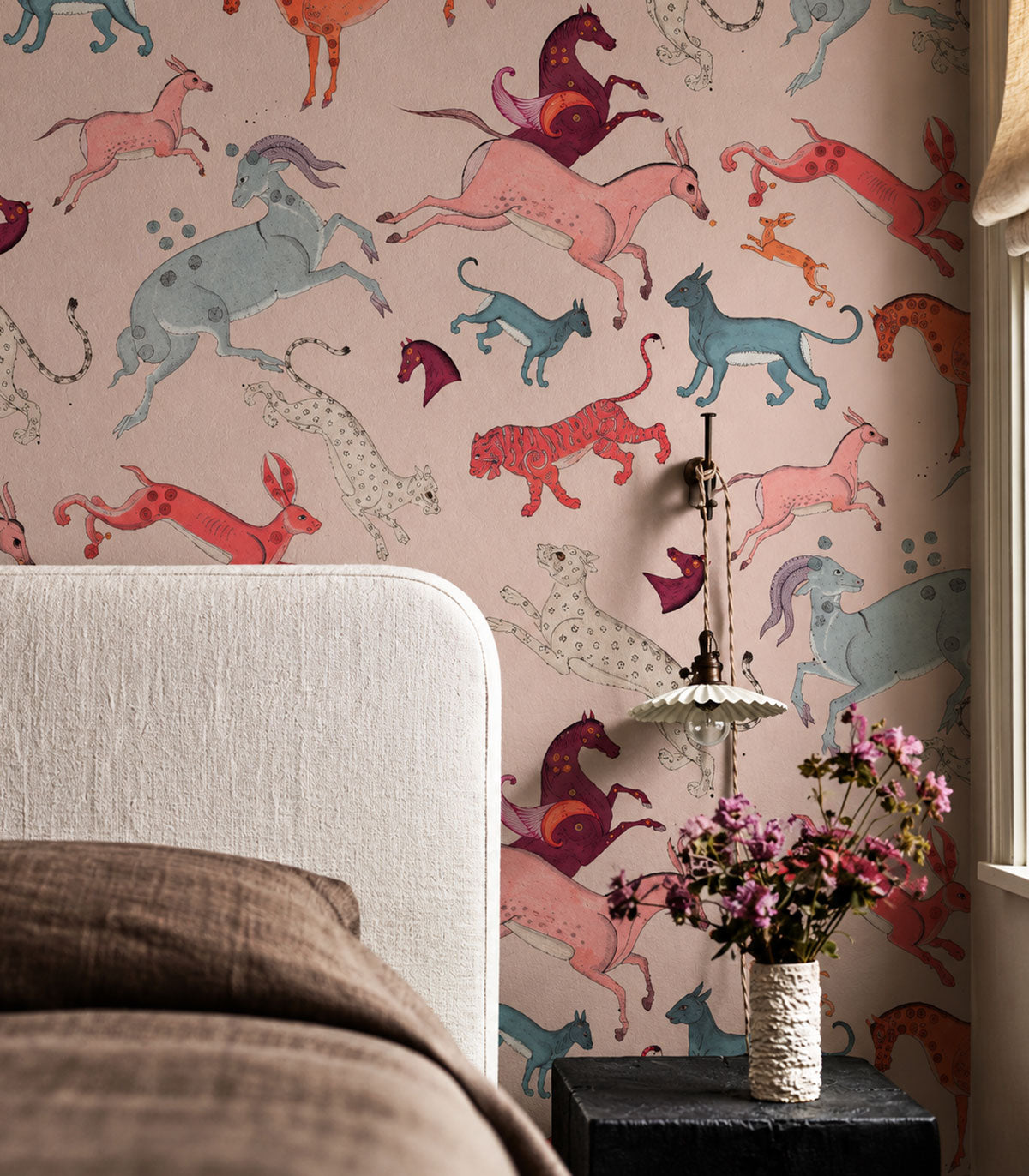 Tapeta Oriental Animals Light Pink