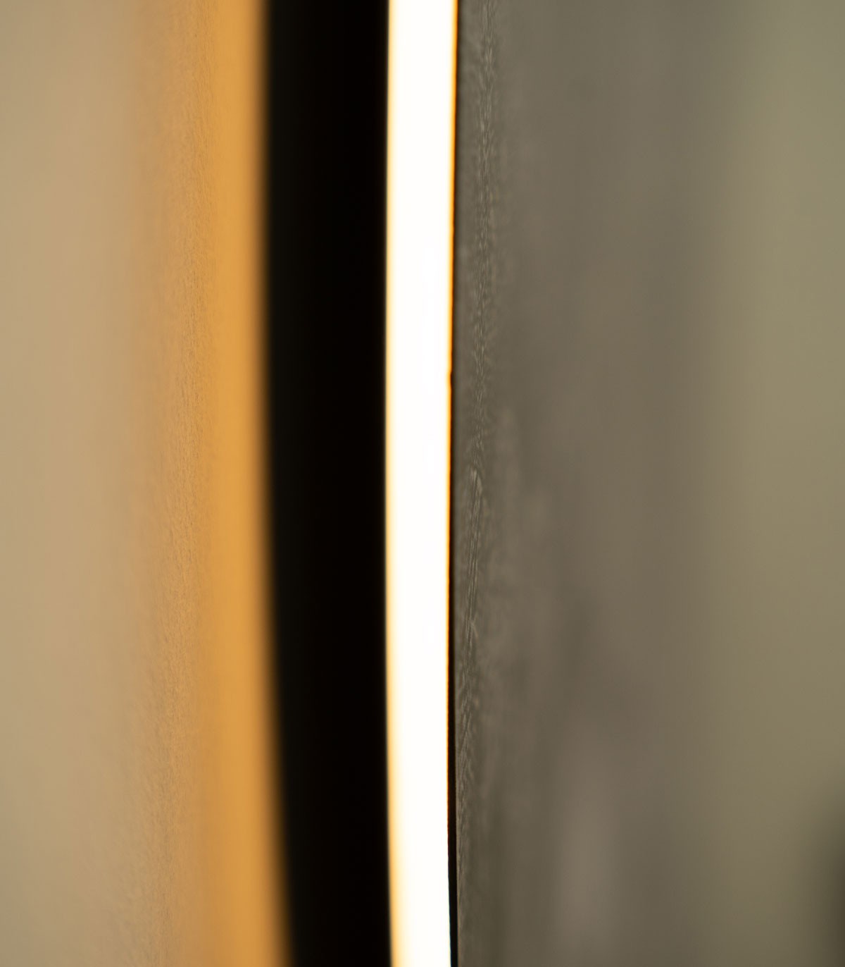 Dots Lighting Jungle Cat