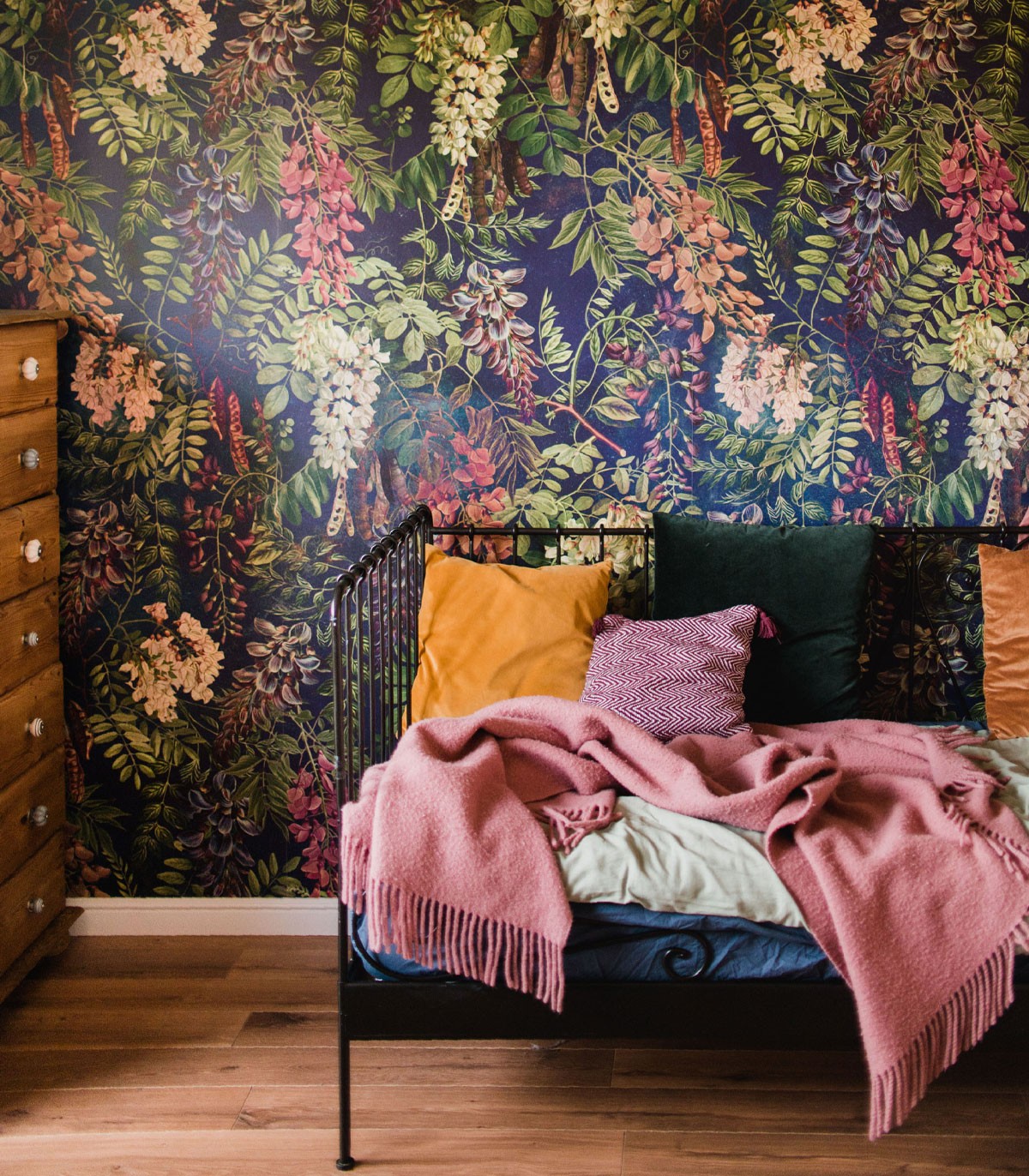 Tapeta Acacia Dark Blue