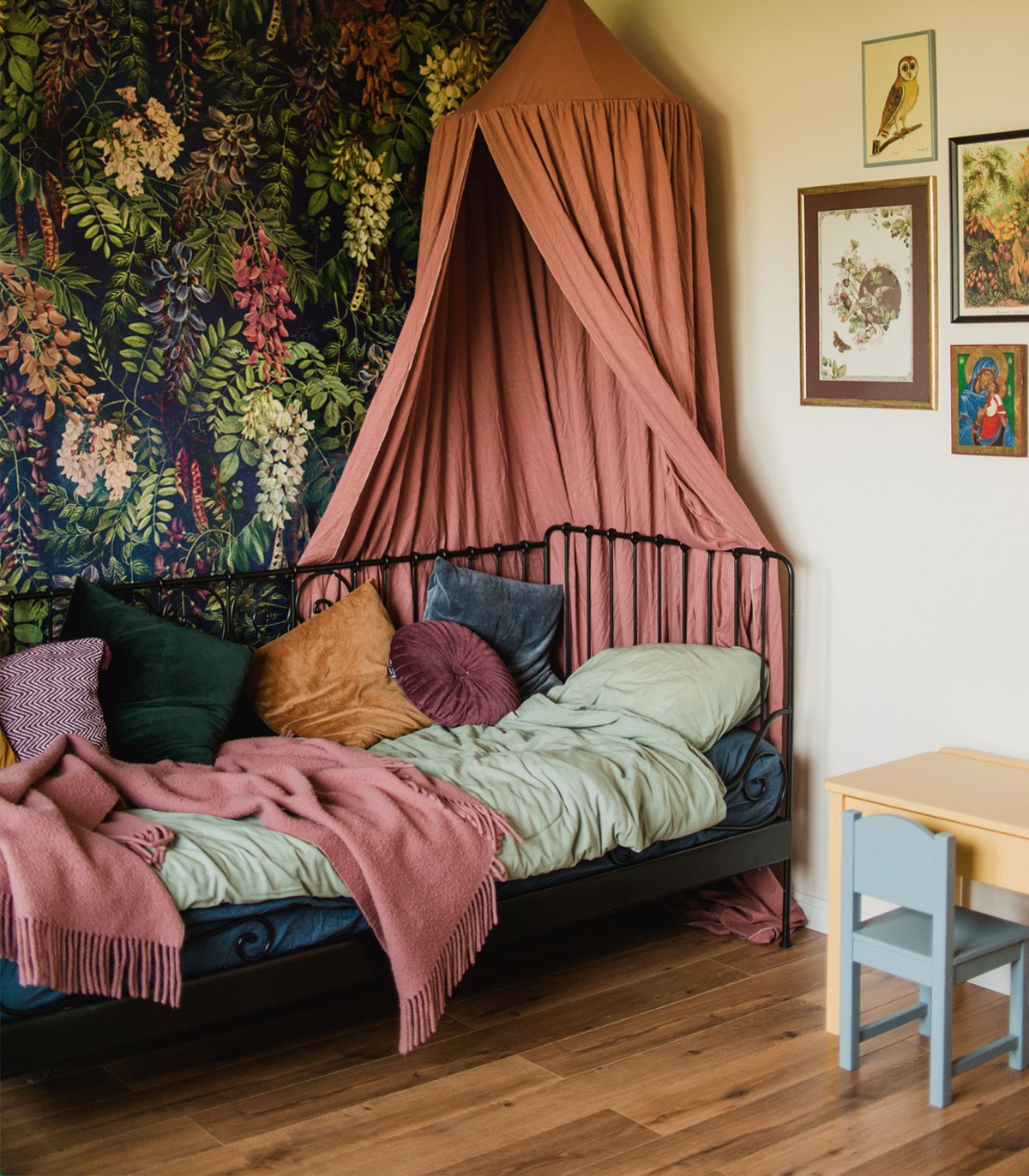 Tapeta Acacia Dark Blue